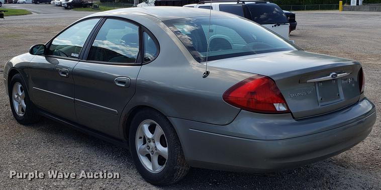 image for item EN9971 2001 Ford Taurus