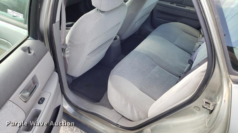 image for item EN9971 2001 Ford Taurus