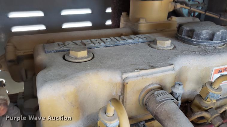 image for item EN9977 2004 Wood Chuck HyRoller 1200 wood chipper