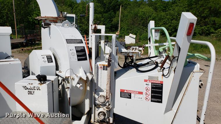 image for item EN9977 2004 Wood Chuck HyRoller 1200 wood chipper