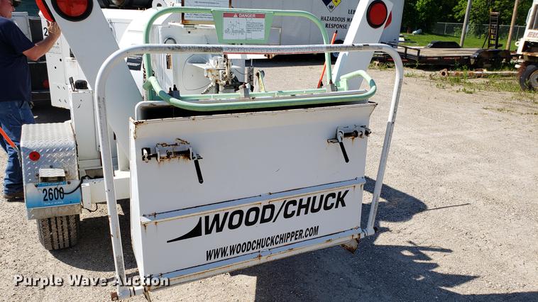 image for item EN9977 2004 Wood Chuck HyRoller 1200 wood chipper