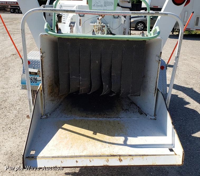 image for item EN9977 2004 Wood Chuck HyRoller 1200 wood chipper