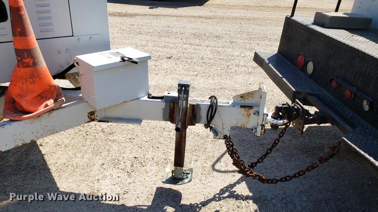 image for item EN9977 2004 Wood Chuck HyRoller 1200 wood chipper