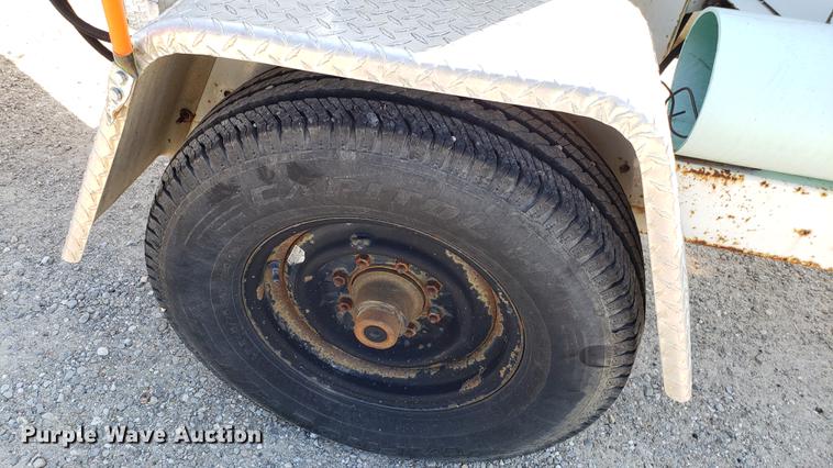 image for item EN9977 2004 Wood Chuck HyRoller 1200 wood chipper