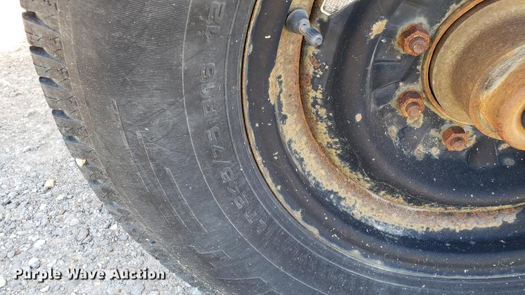 image for item EN9977 2004 Wood Chuck HyRoller 1200 wood chipper