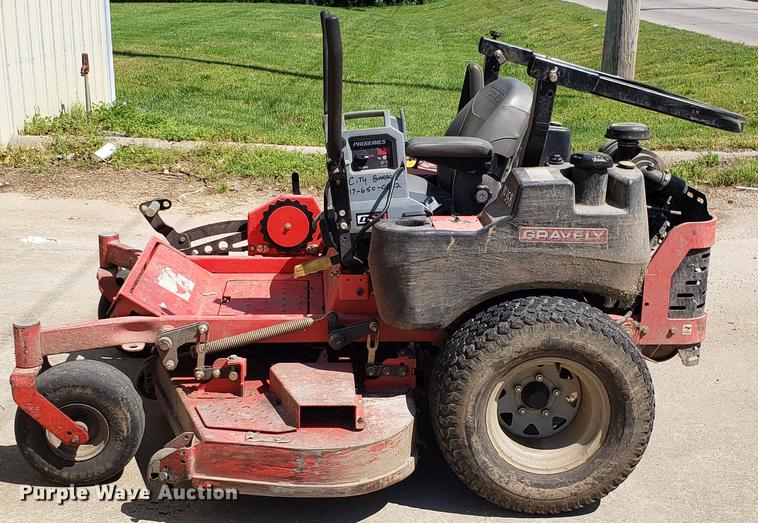 image for item EN9985 Gravely Pro-Turn 460 ZTR lawn mower