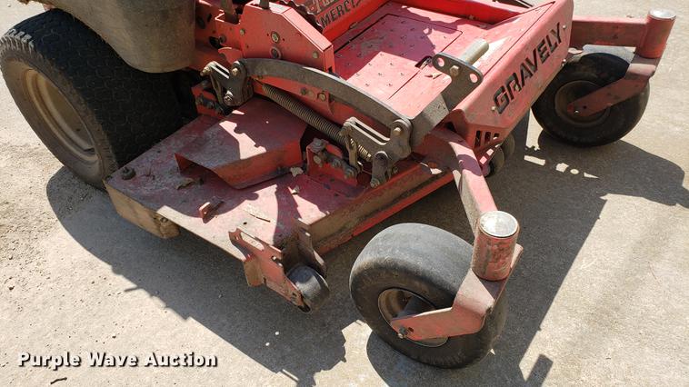 image for item EN9985 Gravely Pro-Turn 460 ZTR lawn mower