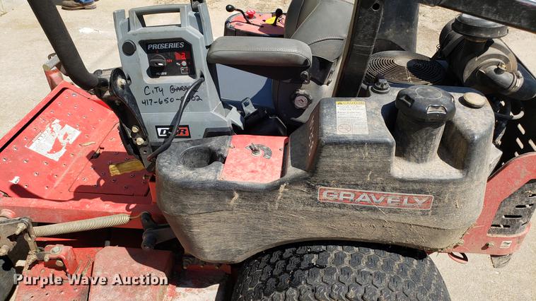 image for item EN9985 Gravely Pro-Turn 460 ZTR lawn mower