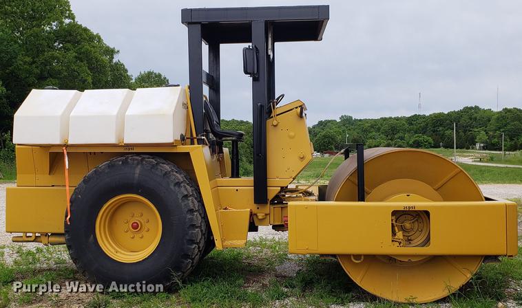 image for item EN9997 Rex SP848 single drum vibratory roller