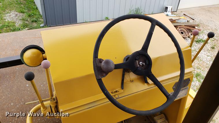 image for item EN9997 Rex SP848 single drum vibratory roller