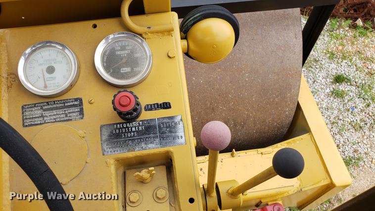 image for item EN9997 Rex SP848 single drum vibratory roller