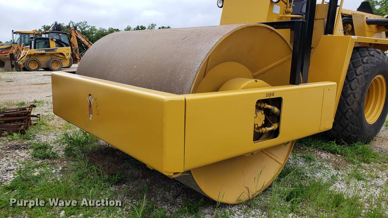 image for item EN9997 Rex SP848 single drum vibratory roller