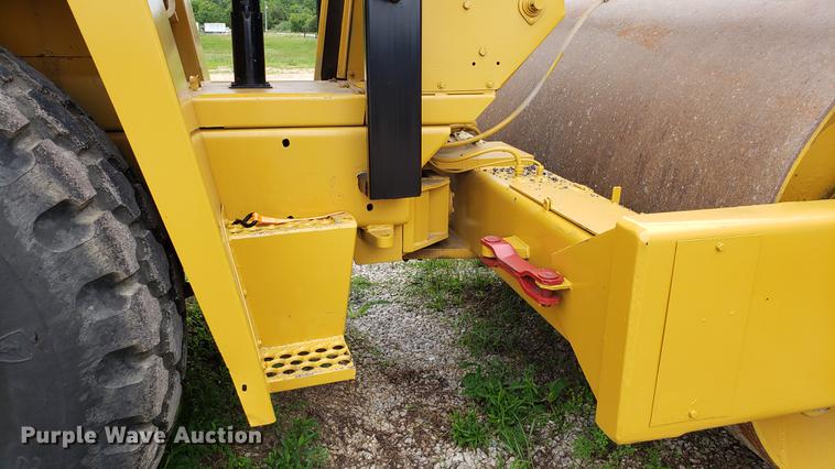 image for item EN9997 Rex SP848 single drum vibratory roller