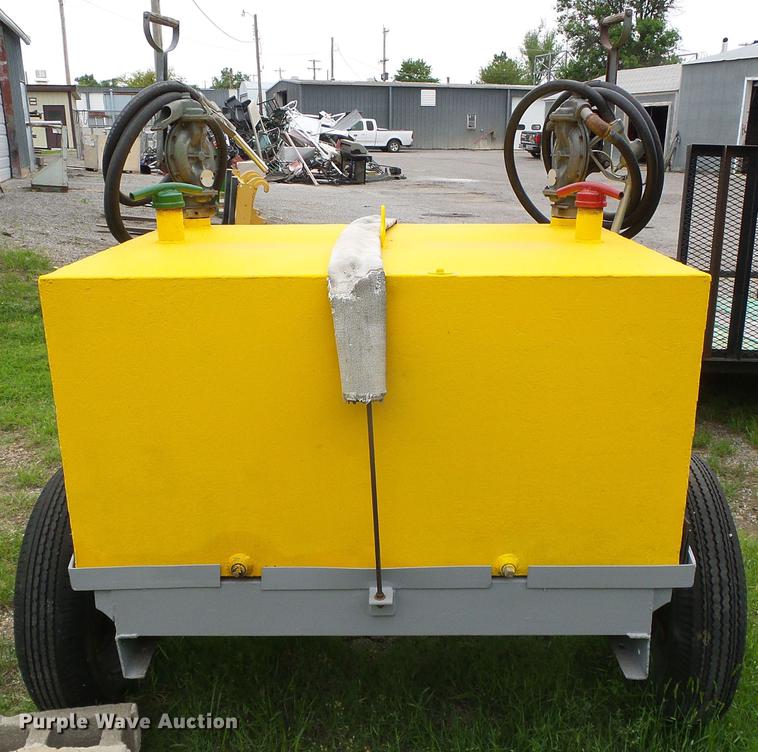 image for item EQ9089 Fuel tank trailer