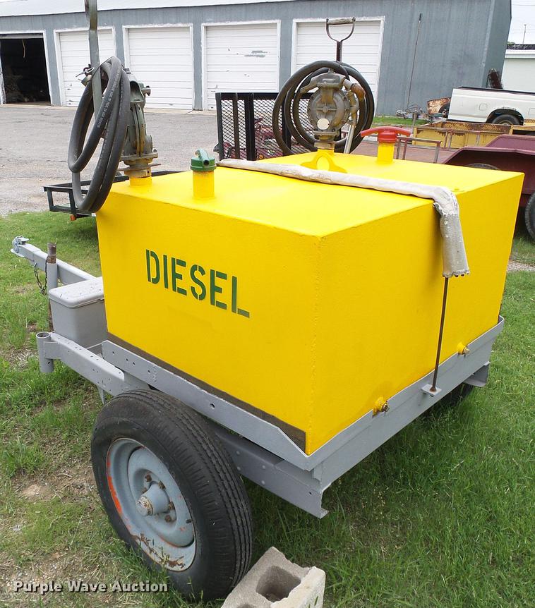 image for item EQ9089 Fuel tank trailer