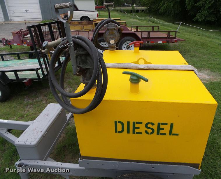 image for item EQ9089 Fuel tank trailer