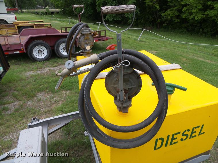 image for item EQ9089 Fuel tank trailer