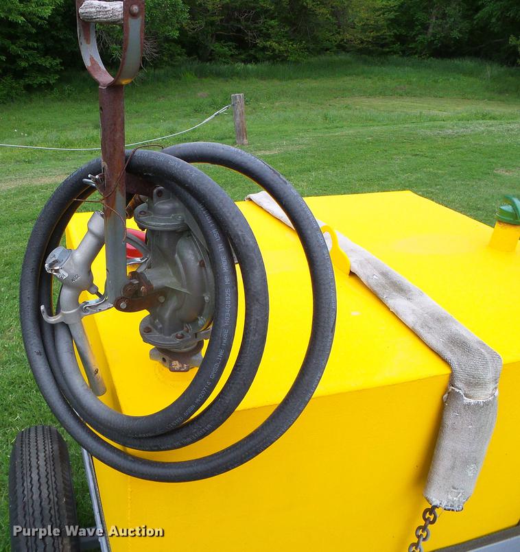 image for item EQ9089 Fuel tank trailer