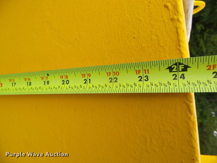 image for item EQ9089 Fuel tank trailer