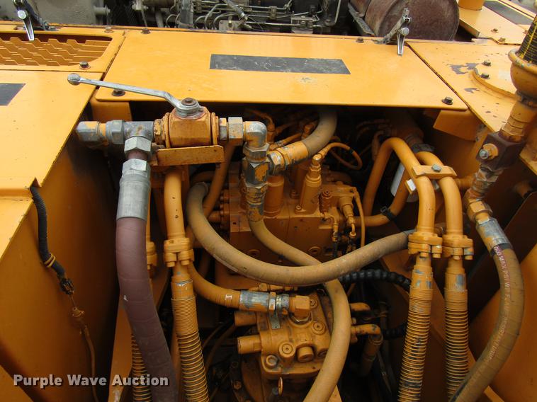 image for item EU9636 1998 Hyundai Robex 210LC-3 excavator