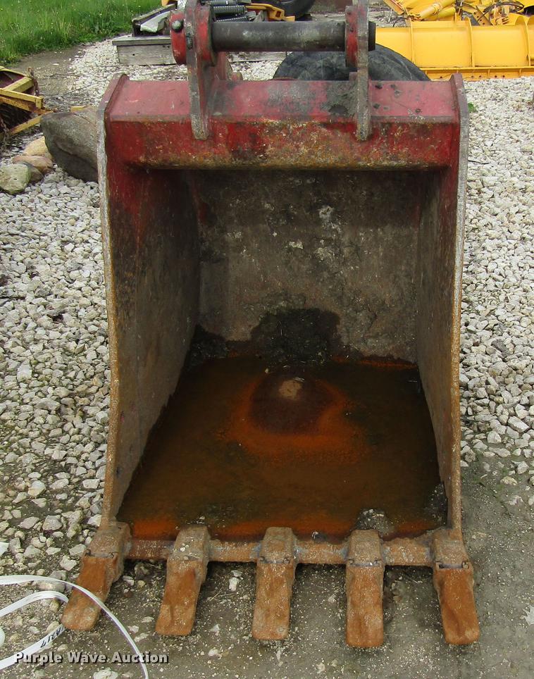 image for item EU9636 1998 Hyundai Robex 210LC-3 excavator