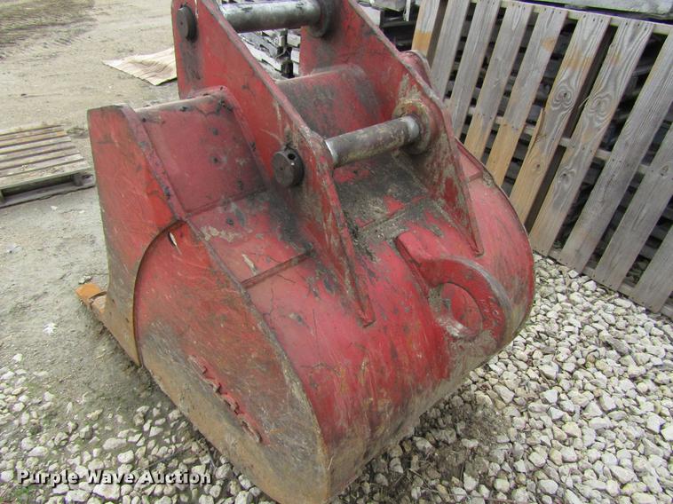 image for item EU9636 1998 Hyundai Robex 210LC-3 excavator