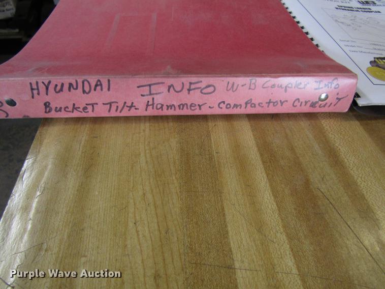 image for item EU9636 1998 Hyundai Robex 210LC-3 excavator