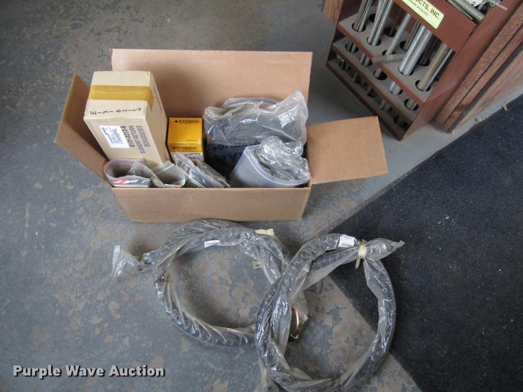 image for item EU9636 1998 Hyundai Robex 210LC-3 excavator