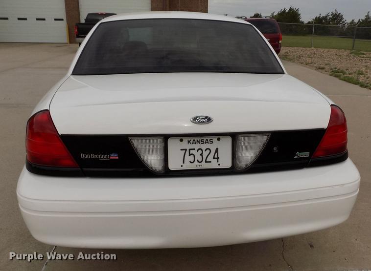 image for item FG9401 2010 Ford Crown Victoria Police Interceptor