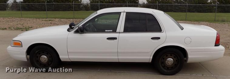 image for item FG9401 2010 Ford Crown Victoria Police Interceptor