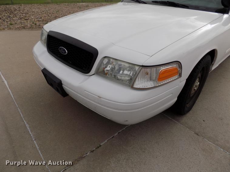 image for item FG9401 2010 Ford Crown Victoria Police Interceptor