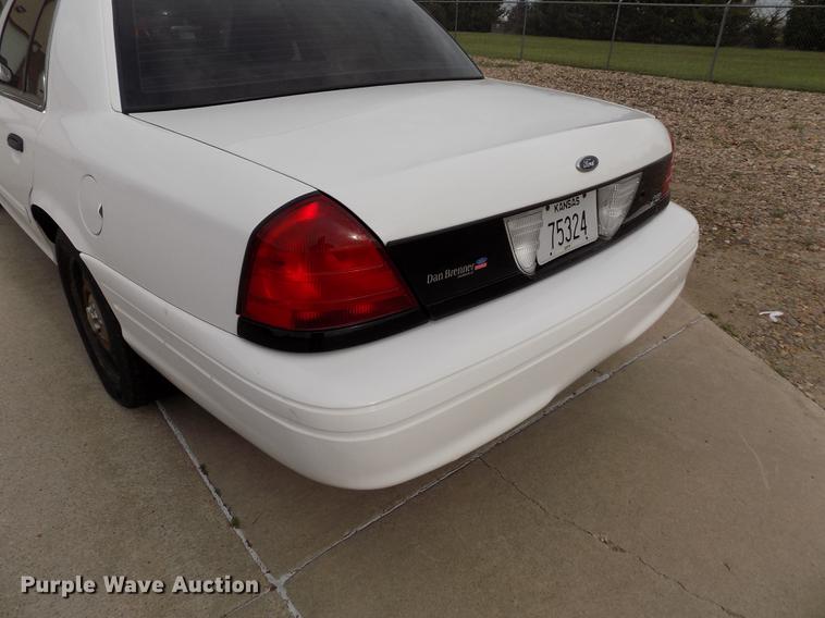 image for item FG9401 2010 Ford Crown Victoria Police Interceptor
