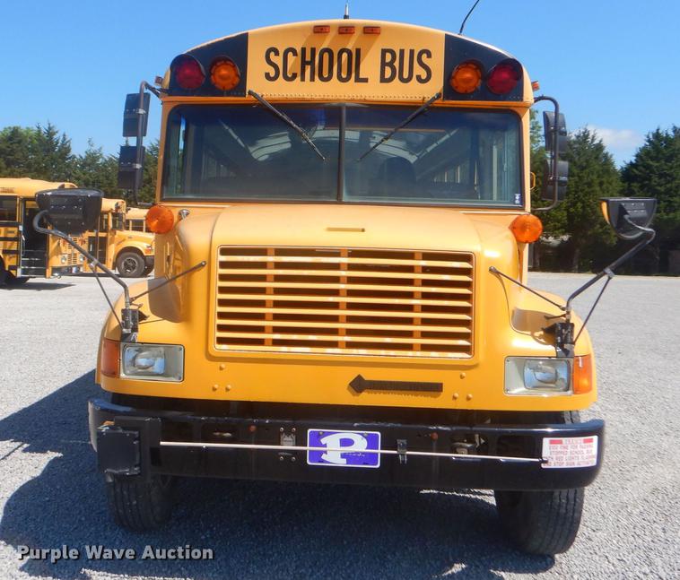 image for item FH9437 1994 International 3800 school bus