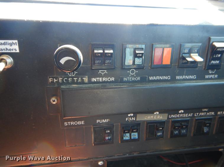 image for item FH9437 1994 International 3800 school bus