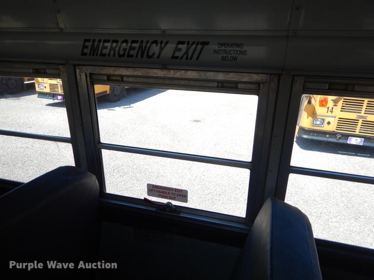 image for item FH9437 1994 International 3800 school bus