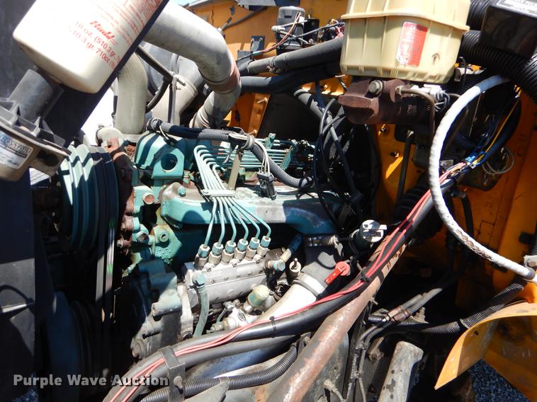 image for item FH9437 1994 International 3800 school bus