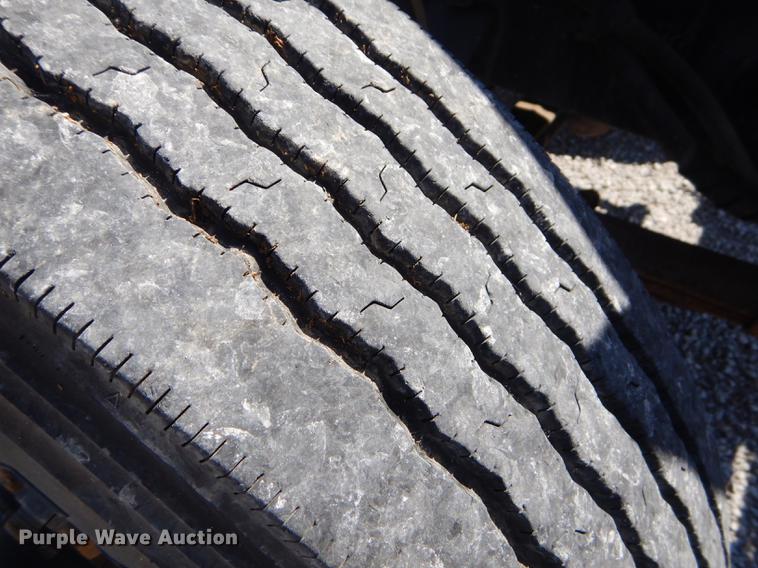 image for item FH9437 1994 International 3800 school bus