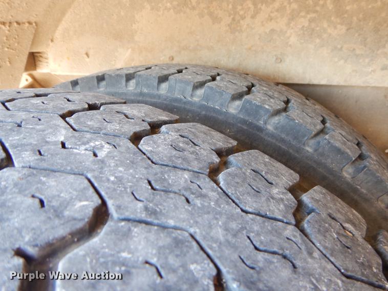 image for item FH9437 1994 International 3800 school bus