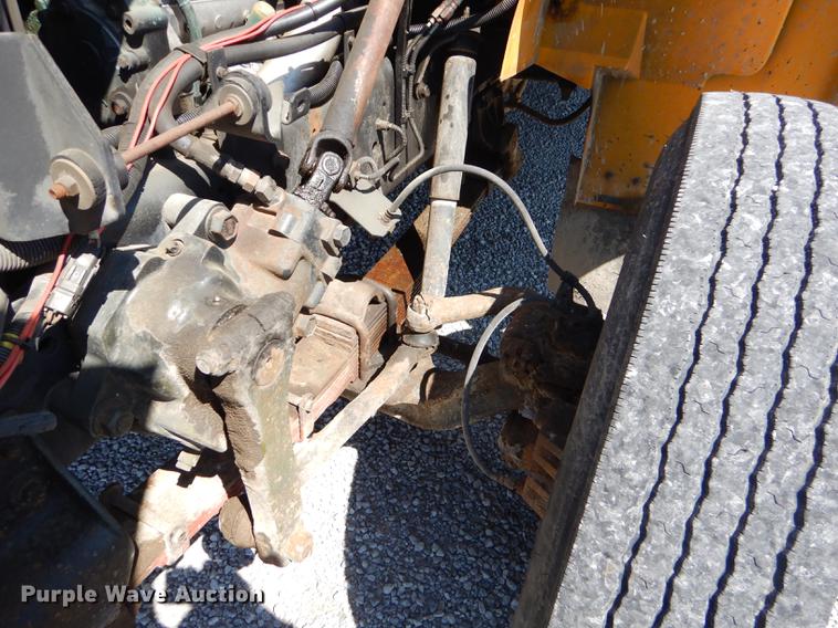 image for item FH9437 1994 International 3800 school bus