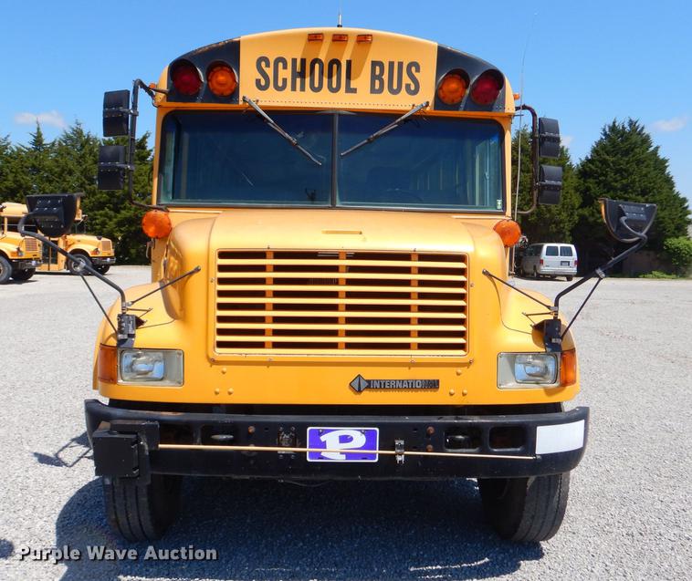 image for item FH9438 1998 International 3800 school bus