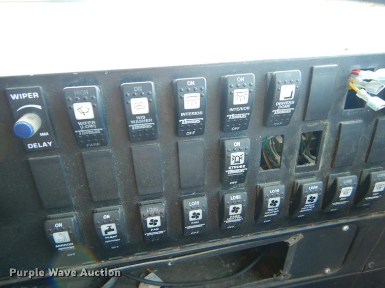 image for item FH9438 1998 International 3800 school bus