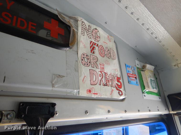 image for item FH9438 1998 International 3800 school bus