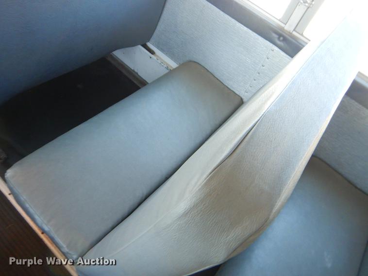 image for item FH9438 1998 International 3800 school bus