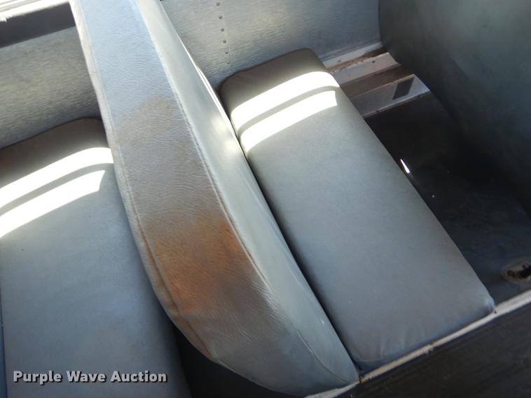 image for item FH9438 1998 International 3800 school bus