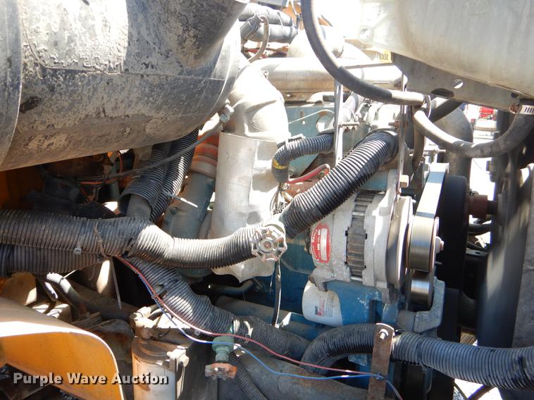 image for item FH9438 1998 International 3800 school bus