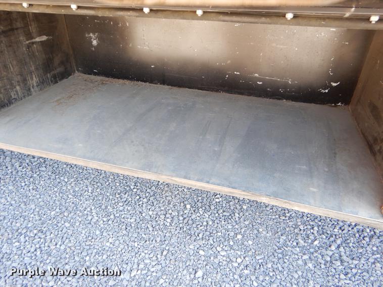 image for item FH9438 1998 International 3800 school bus