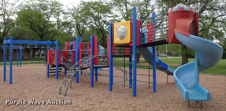 image for item FH9768 Playground equipment