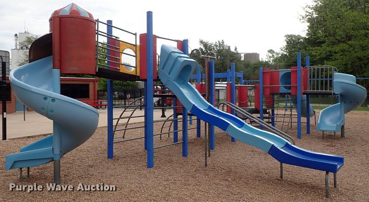 image for item FH9768 Playground equipment
