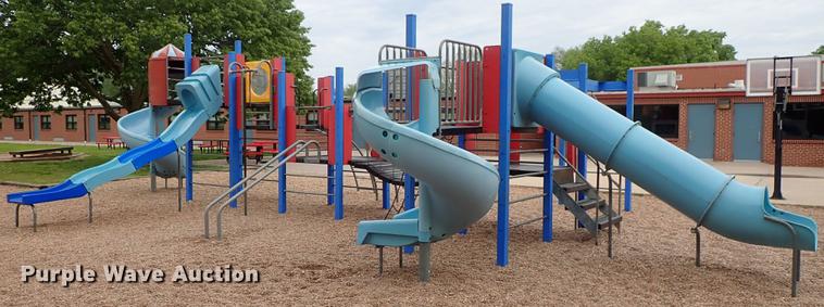 image for item FH9768 Playground equipment