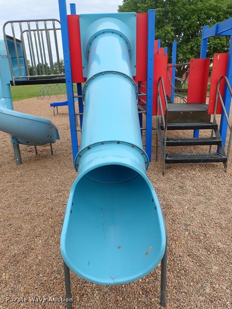 image for item FH9768 Playground equipment